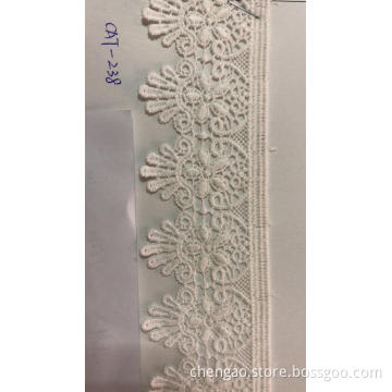 Hollow Five Petal Flower Trims Polyester Stickstoff